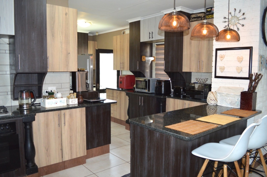 3 Bedroom Property for Sale in Doringkruin North West